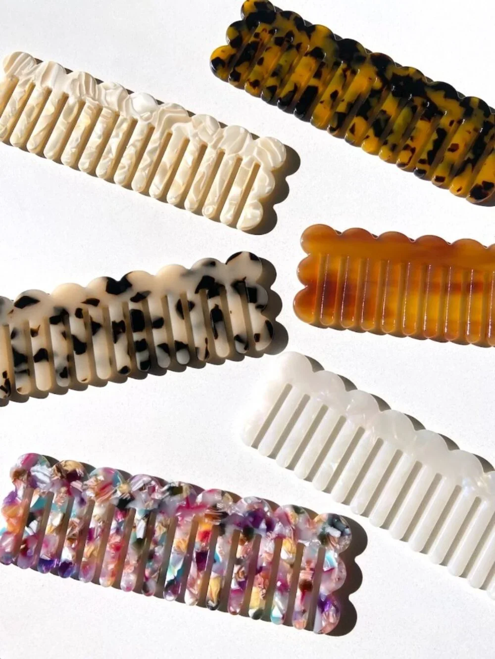 A021-A • Honey Solar Eclipse Scalloped Acetate Hair Comb